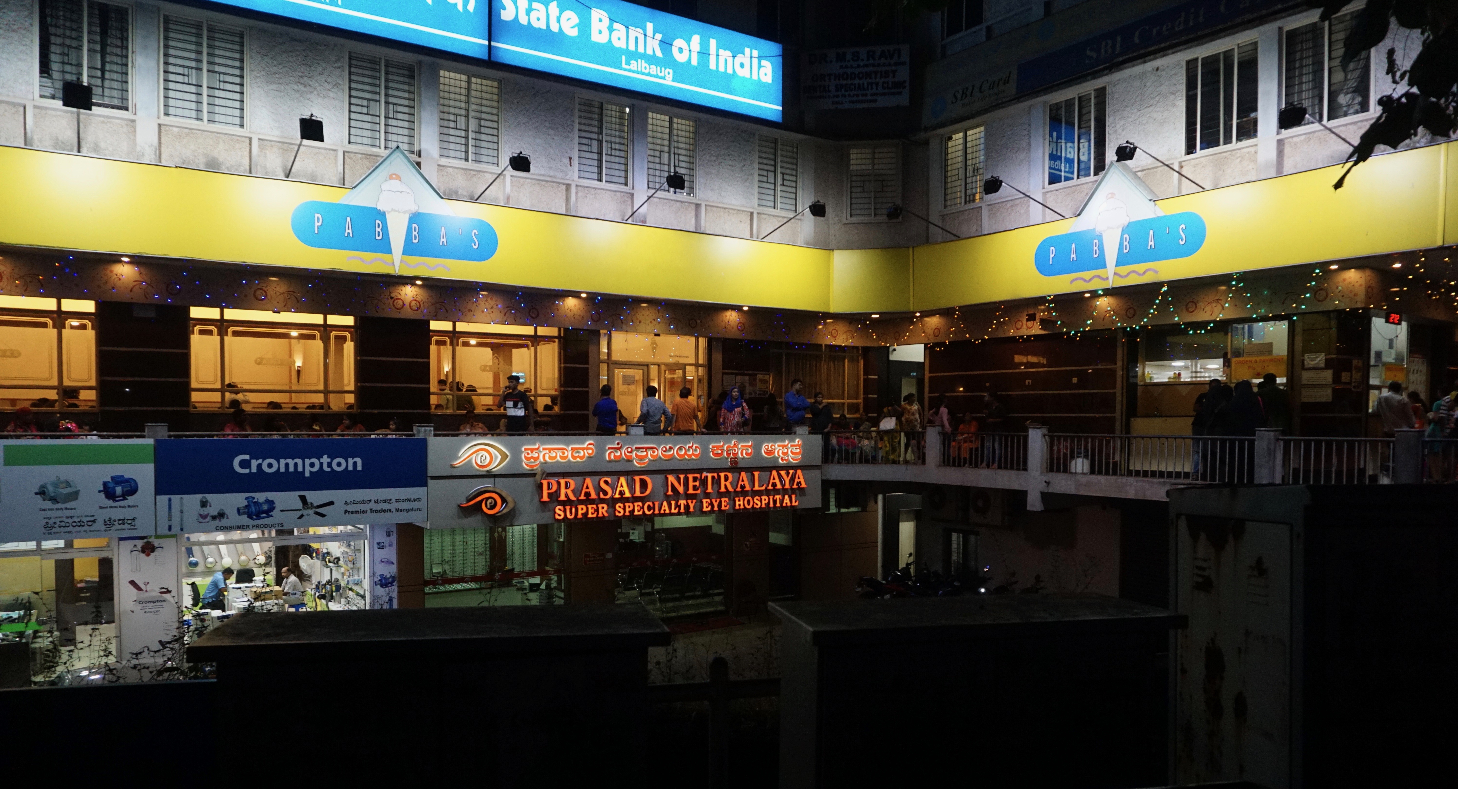 The queue outside Pabbas