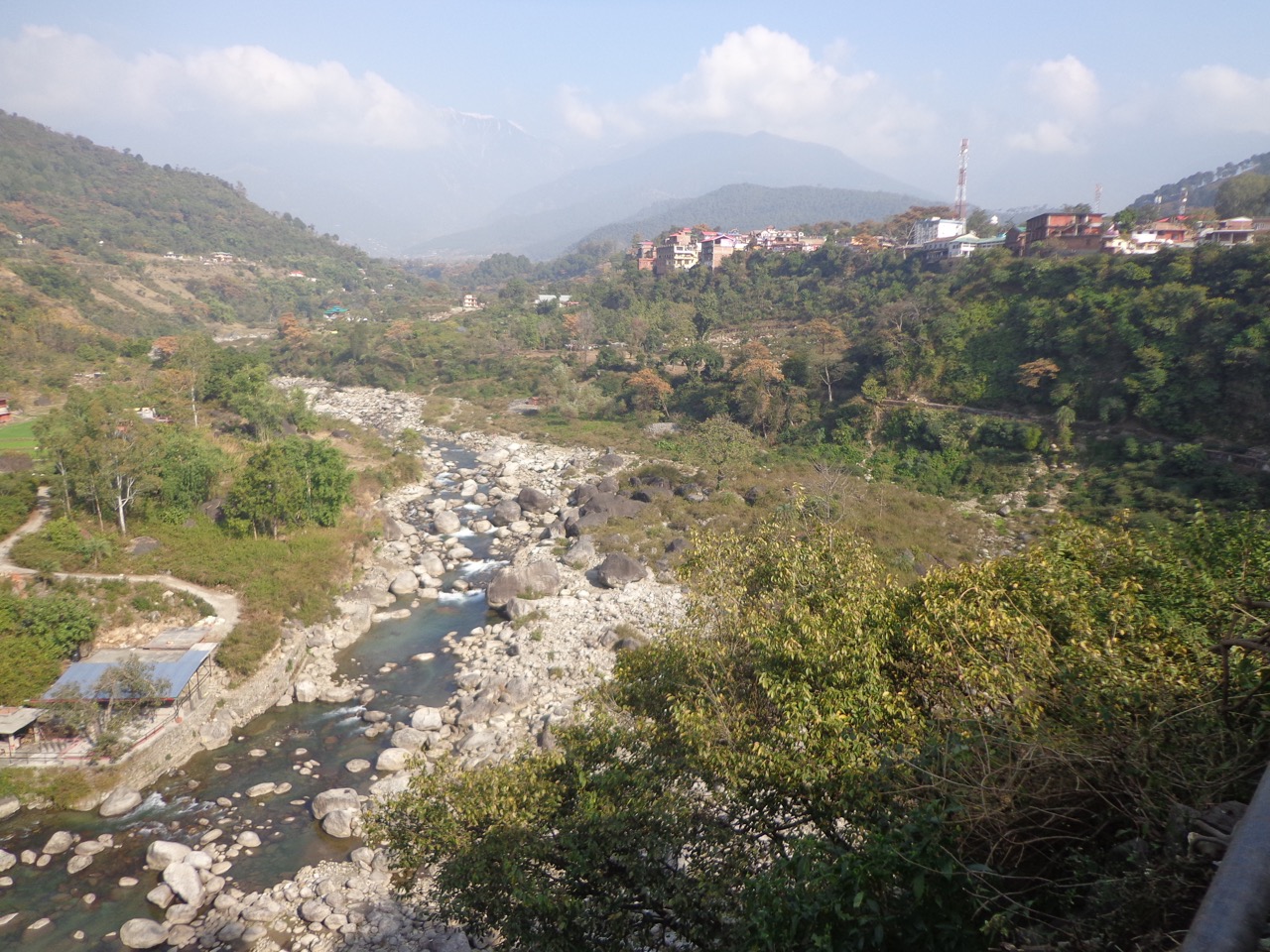 Khir Ganga Ghat is situated on Binwa river that passes on the other side of the temple.