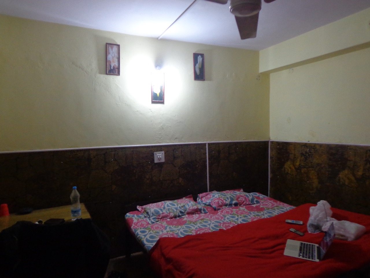 My room at Hotel Sangam. It has a CRT TV with menu in Tamil.