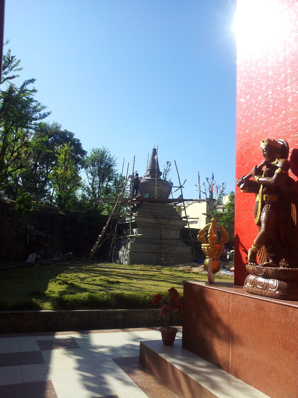 A chorten was under construction in Zangdok Palri.