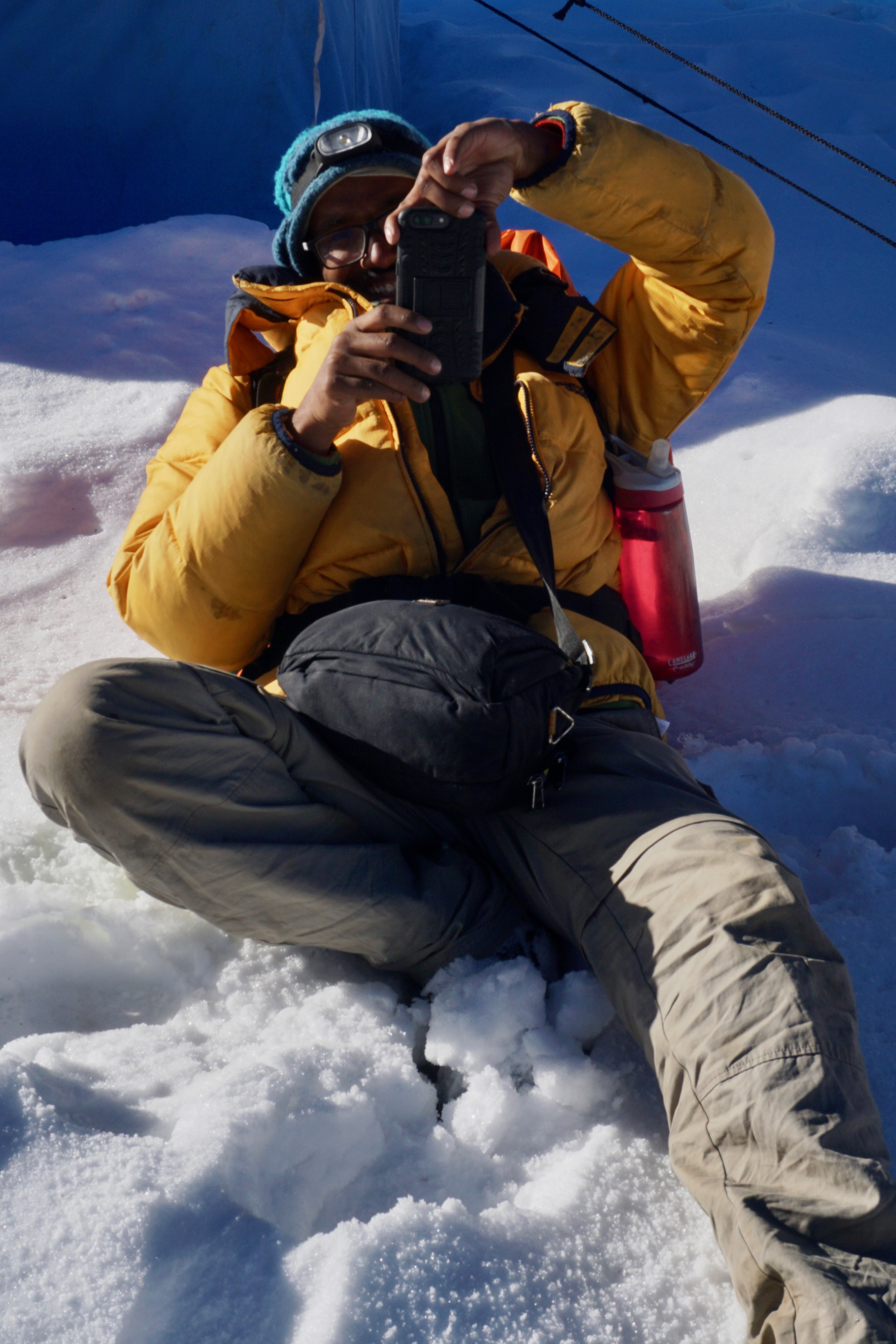Karthik took photos of everyone as we descended towards the Juda-ka-Talab basin.