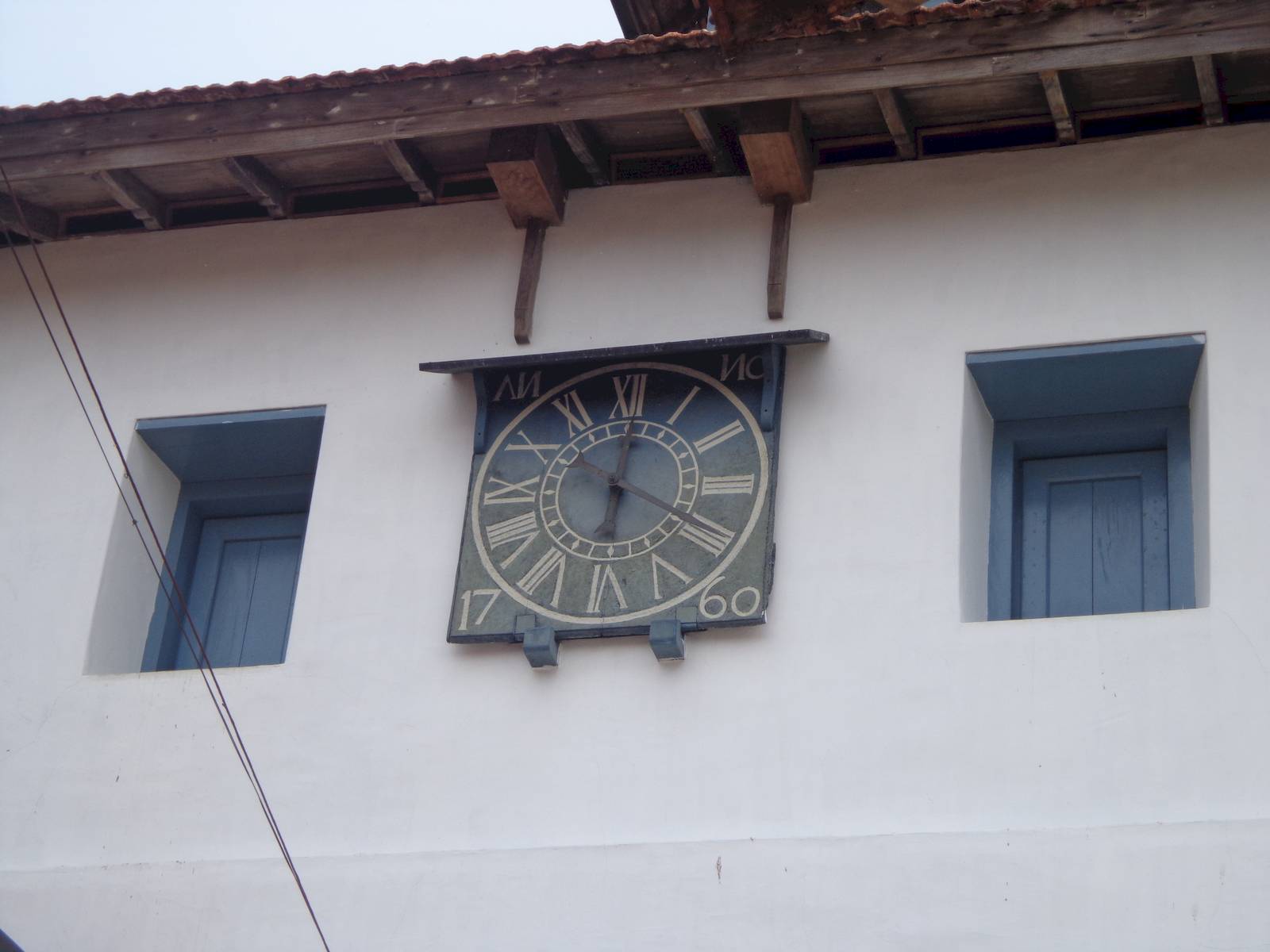 A clock outside the Synagogue.