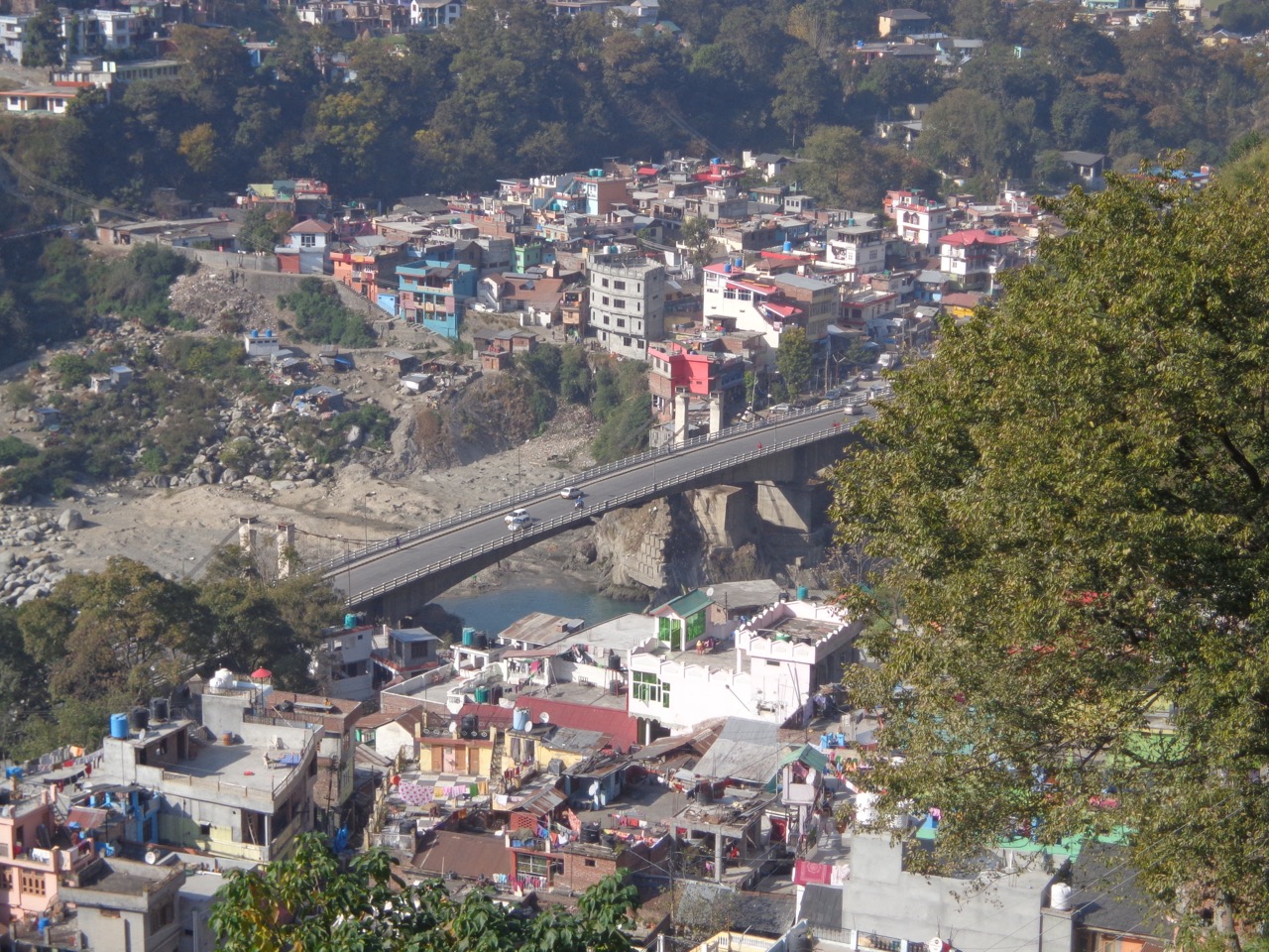 The bridge that the bus took to enter Chamba, as seen from the edge of Chaugan.