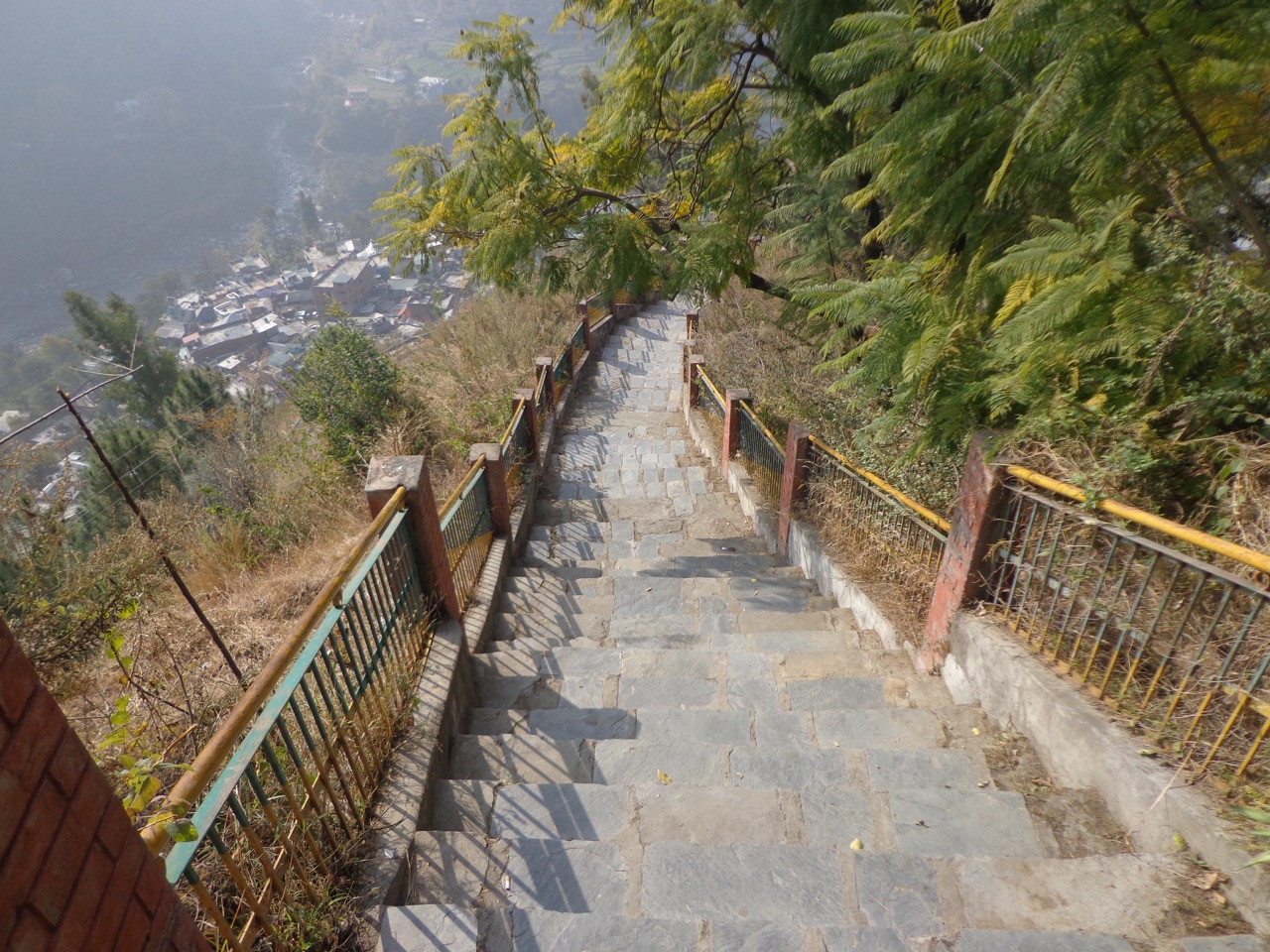 I descended via these steep stairs. It took me about ten minutes to reach the bus stop.