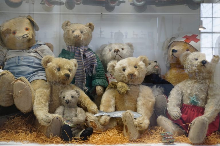 The museum had a lot of stuffed bears that chronicled the history of the development of what we know as teddy bear today. There were quite a few exhibits about Margarete Steiff&rsquo;s work that led to the development of a version known as Steiff bears.