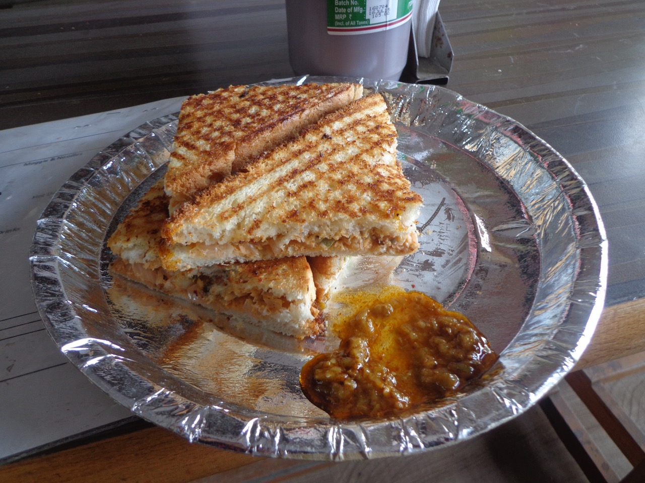 The sandwiches were nice and the outer crust was crispy. The dip, known as Chamba Chukh, was so tasty that I asked for seconds. It is made by pickling crushed green chilli in lemon juice.