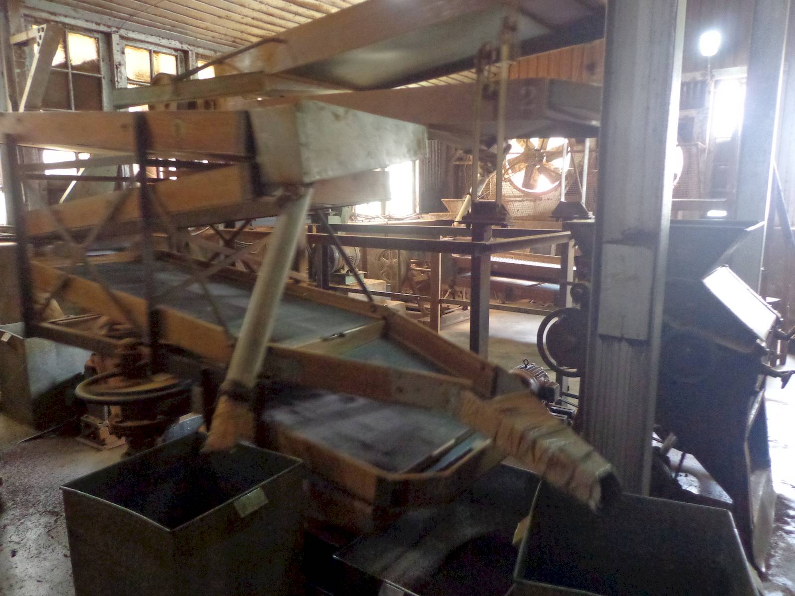 Step 5: Finally, the tea is sorted into various grades.