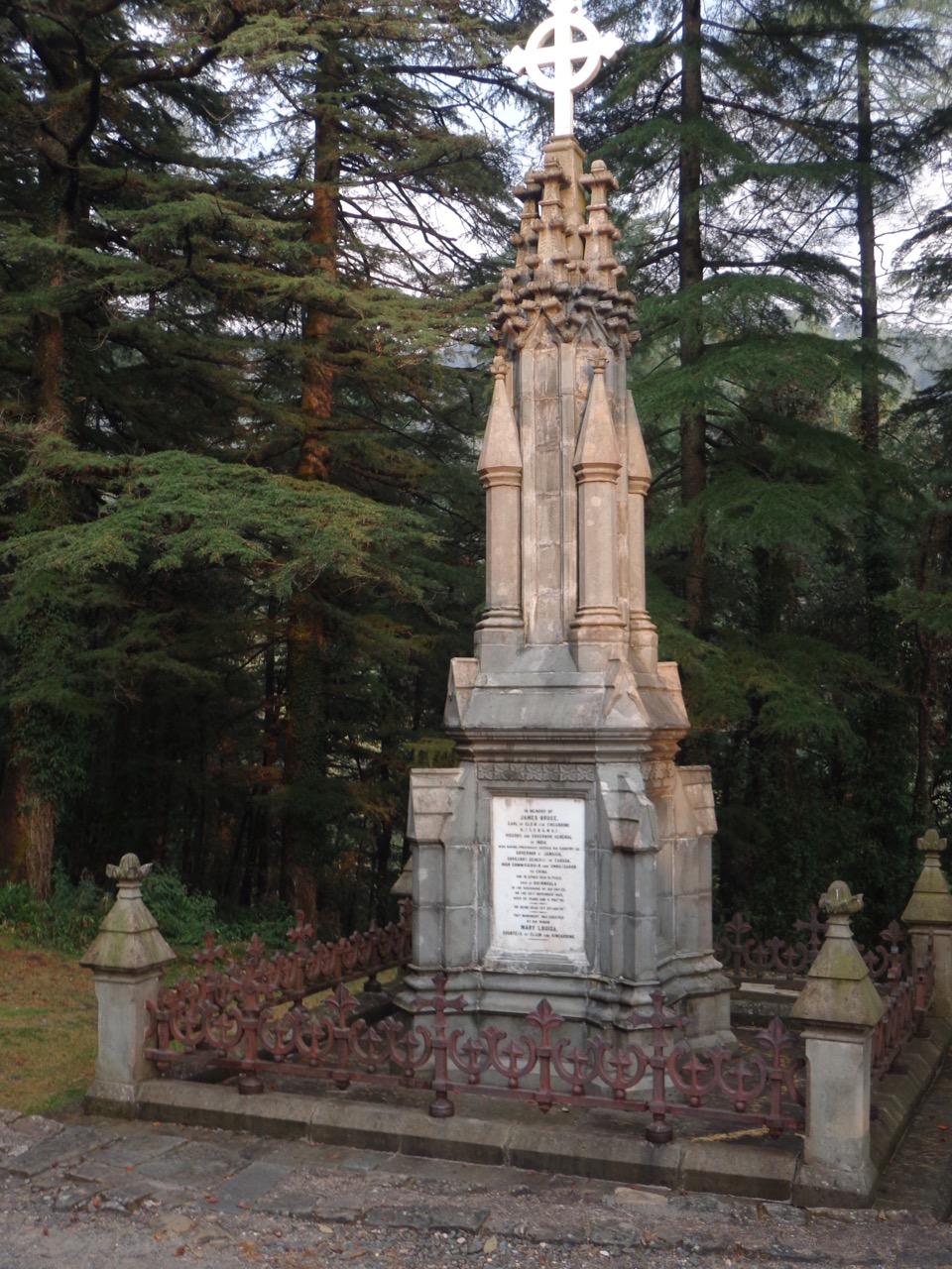 The memorial of James Bruce.