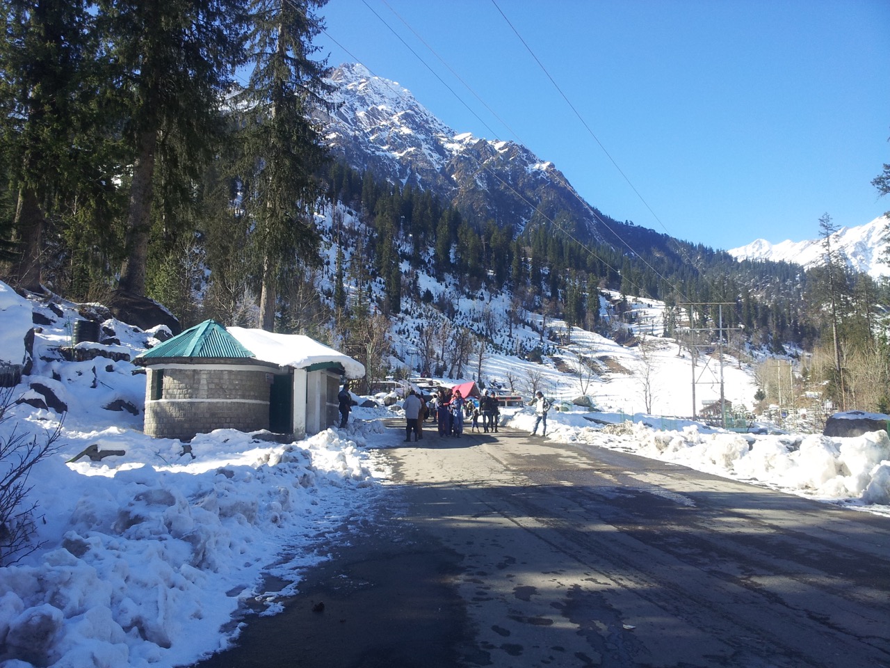 That slope far ahead is used for ski practice. There is also a ropeway that wasn’t in operation.