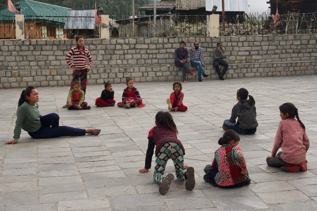 Kids were using the temple courtyard to play “Find Mr. X”. There are many variations of this game. There are two teams. One of the kids would be blindfolded while one kid from the opponent (Mr. X) would come and touch the blindfolded person. If the blindfolded kid is able to correctly guess Mr. X, she would be allowed to move a step towards the opponent, else the opponent moves towards the blindfolded kid. Whichever team makes it to the opponents territory first, wins.