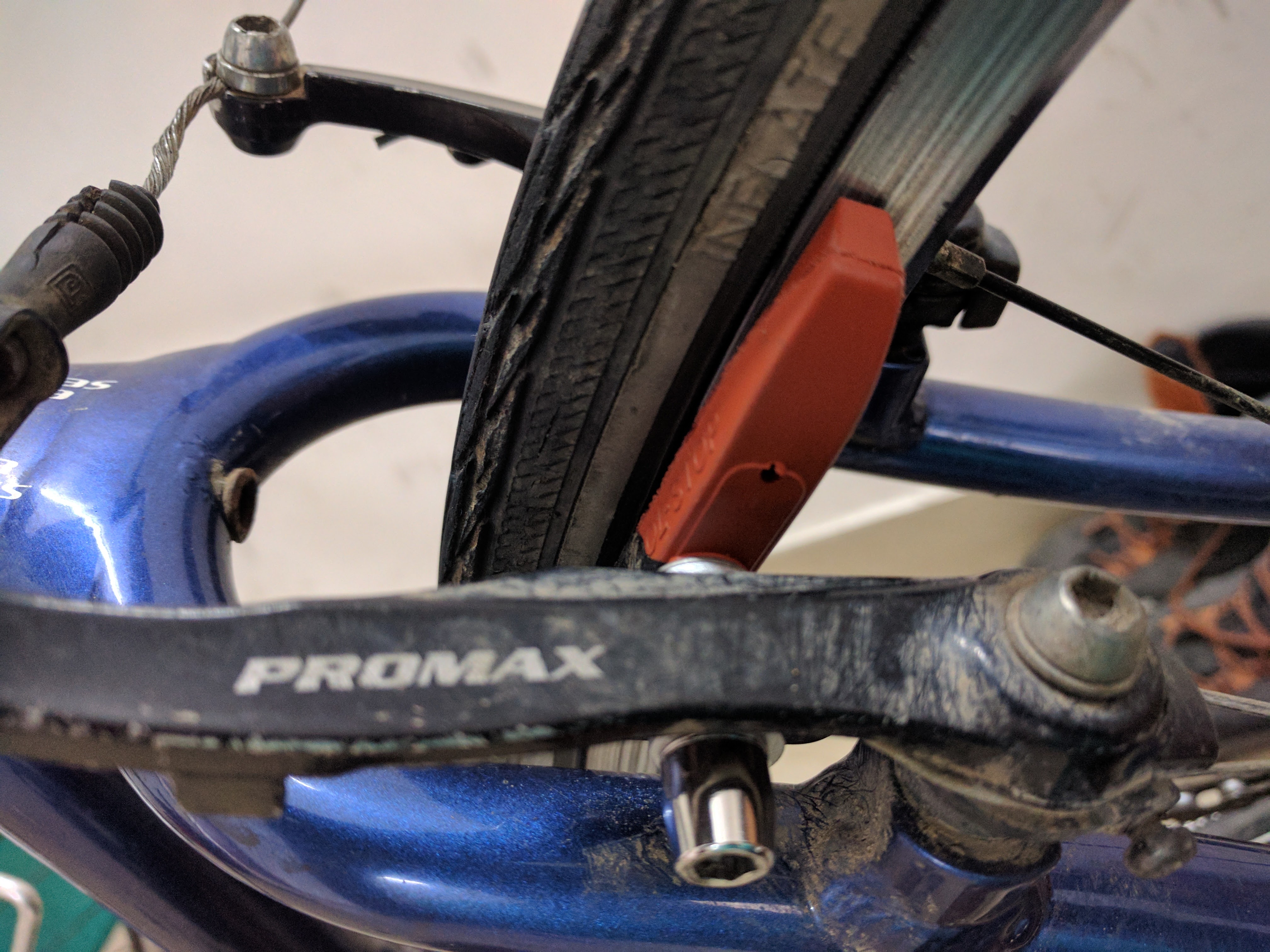 Check the top-left of this picture to know how unusable the wire has become.