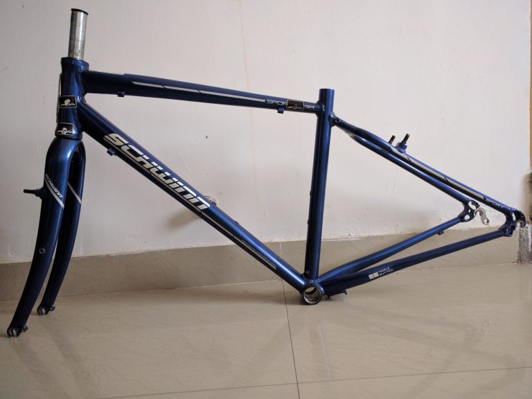 The frame. Schwinn Sporterra Sport 2012.