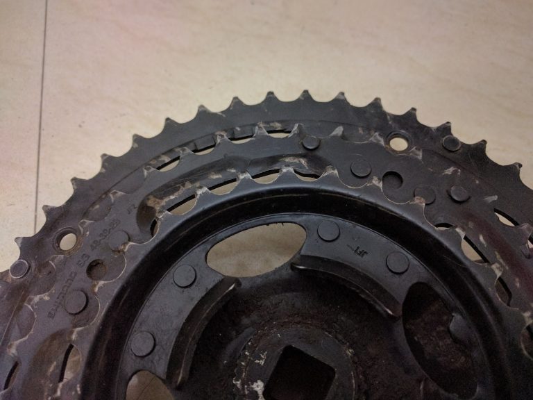 Check the wear on the middle chainring.