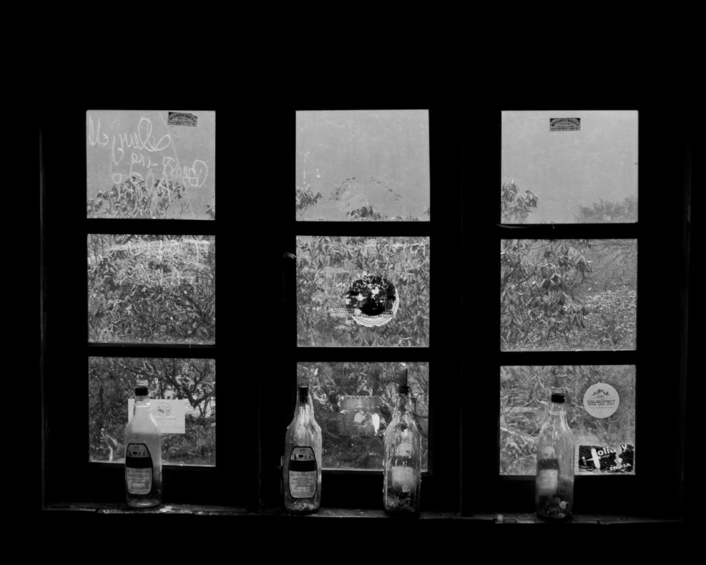 Inside the Kokchurang trekker&rsquo;s hut.