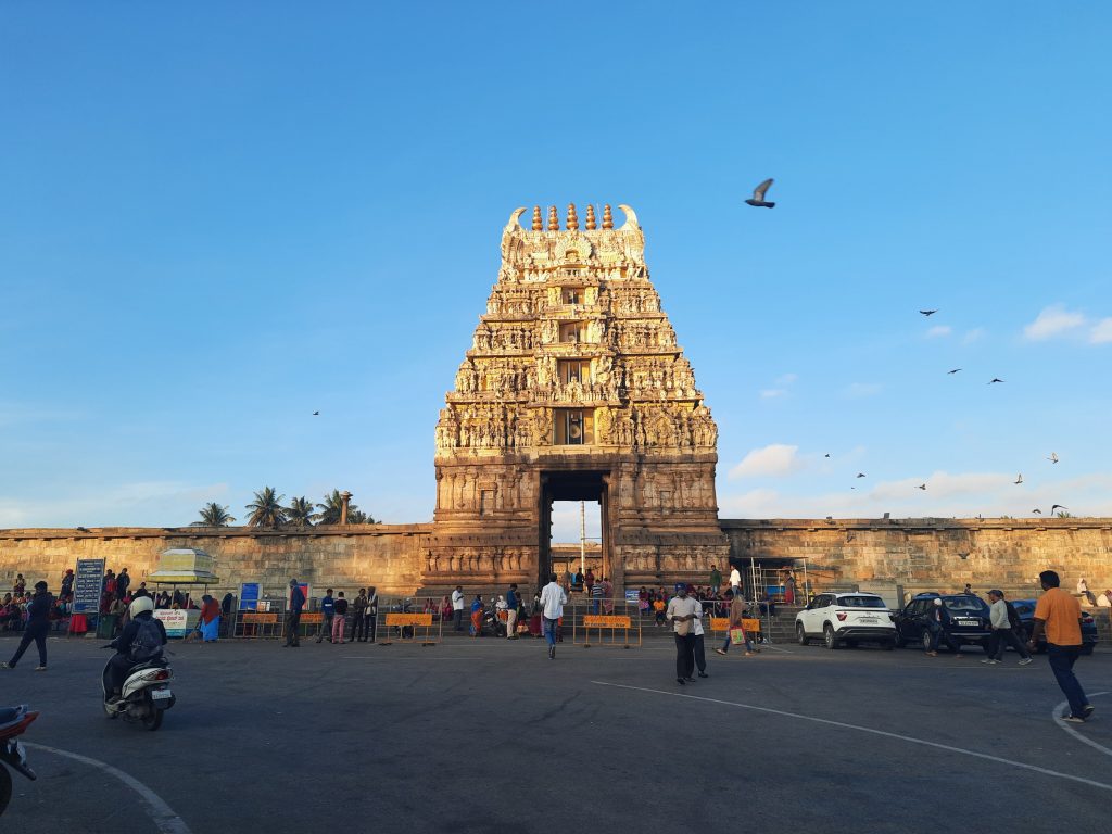 The gopuram of Channakeshava Temple.