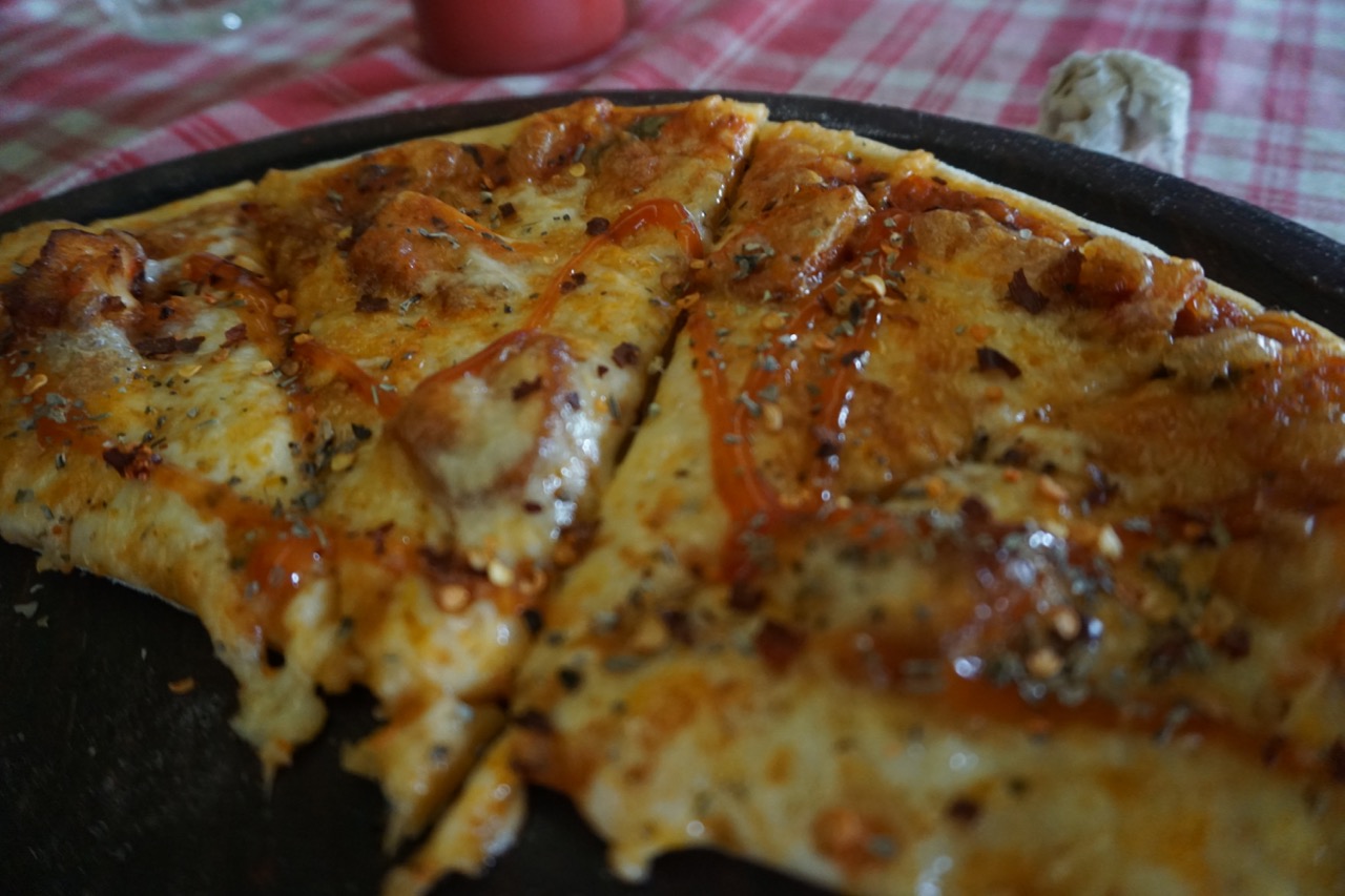 This was a very nice wood-fire pan pizza.